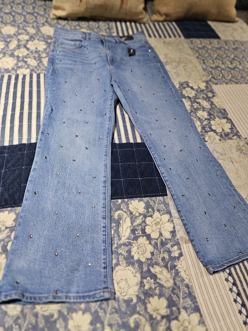 Express Denim Blue Studded Rhinestones Cropped Jeans, NWT